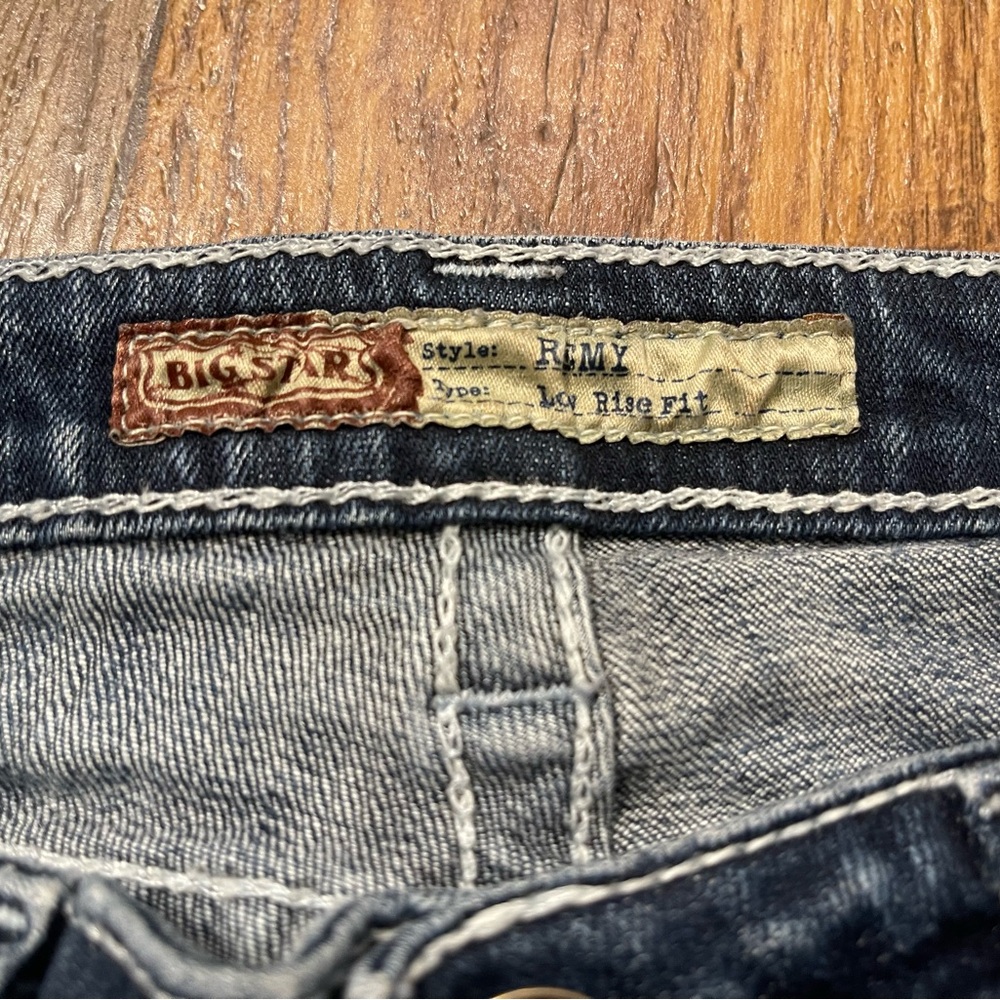 Big Star Remy Low Rise Bootcut Jeans Size 29R - Picture 6 of 14